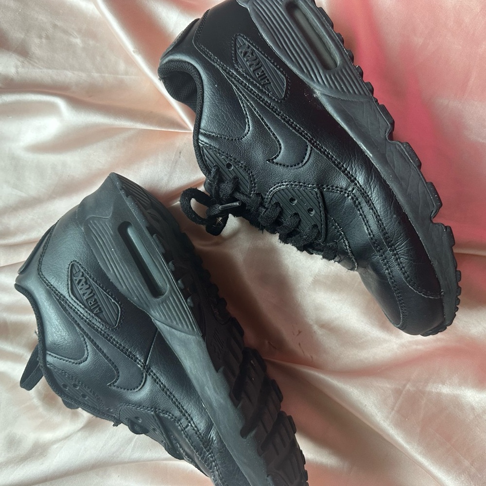 Nike Black Athletic Shoes